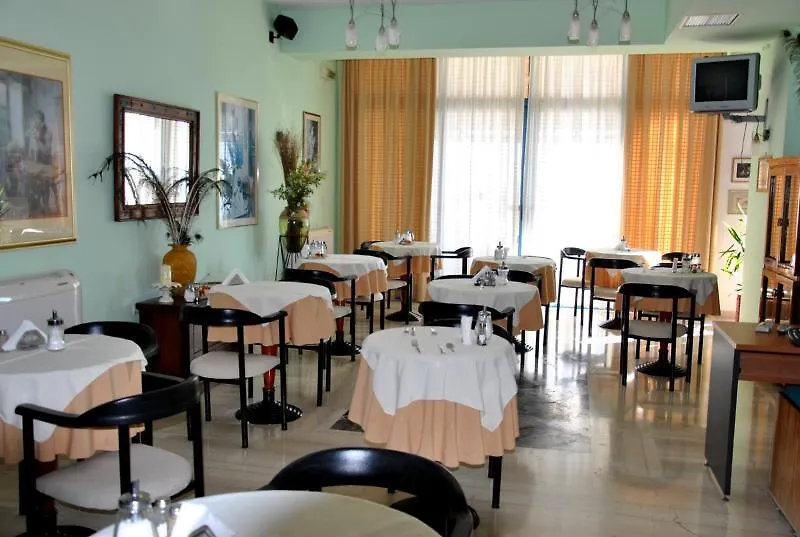 פורוס Kalypso Hotel 2*,